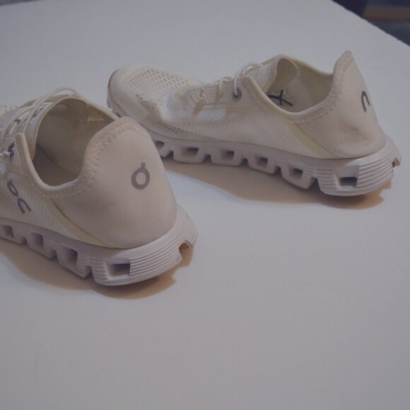 SWISS ENGINEERING UQ CLOUDCOAST White Sport Soft Breathable Slip-On Sneakers W8 - Picture 4 of 9